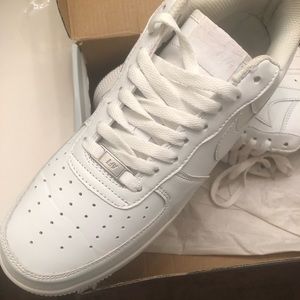 Nike Air Force 1 ‘07 size 10 used great condition